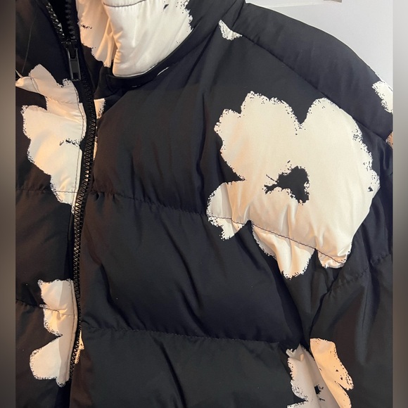 EUC AVA & VIV size 1X black w/white flower print puffer coat with hood - Picture 7 of 8